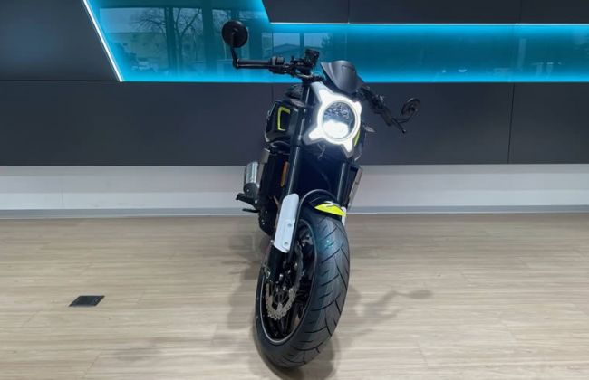 cfmoto 700cl x sport lcepewl1xm6004518 predni pohled