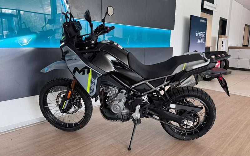 cfmoto mt rx eu5 pohled zleva