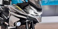 cfmotomt touring detail prednich svetel