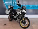 cfmotomt touring predni bocni pohled