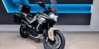 cfmotomt touring vc cernych kufru predni pohled
