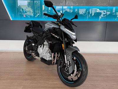 CFMOTO 675 NK